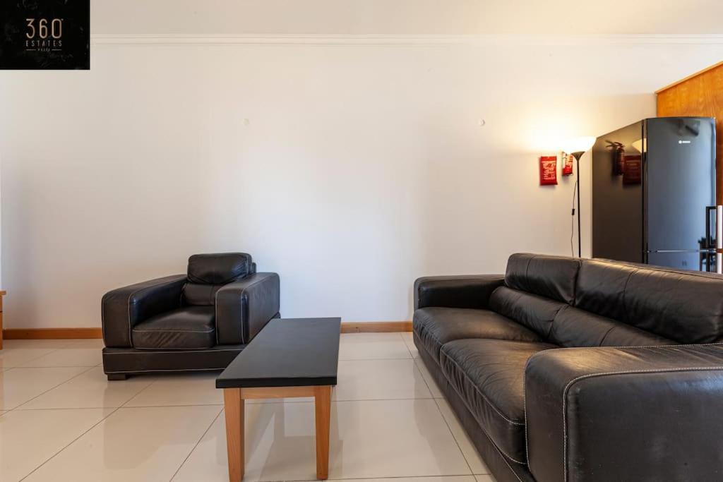 Comfortable Penthouse, Served With Lift, Wifi & Ac By 360 Estates 그지라 외부 사진