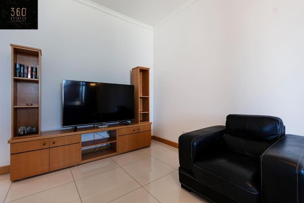 Comfortable Penthouse, Served With Lift, Wifi & Ac By 360 Estates Gzira 외부 사진