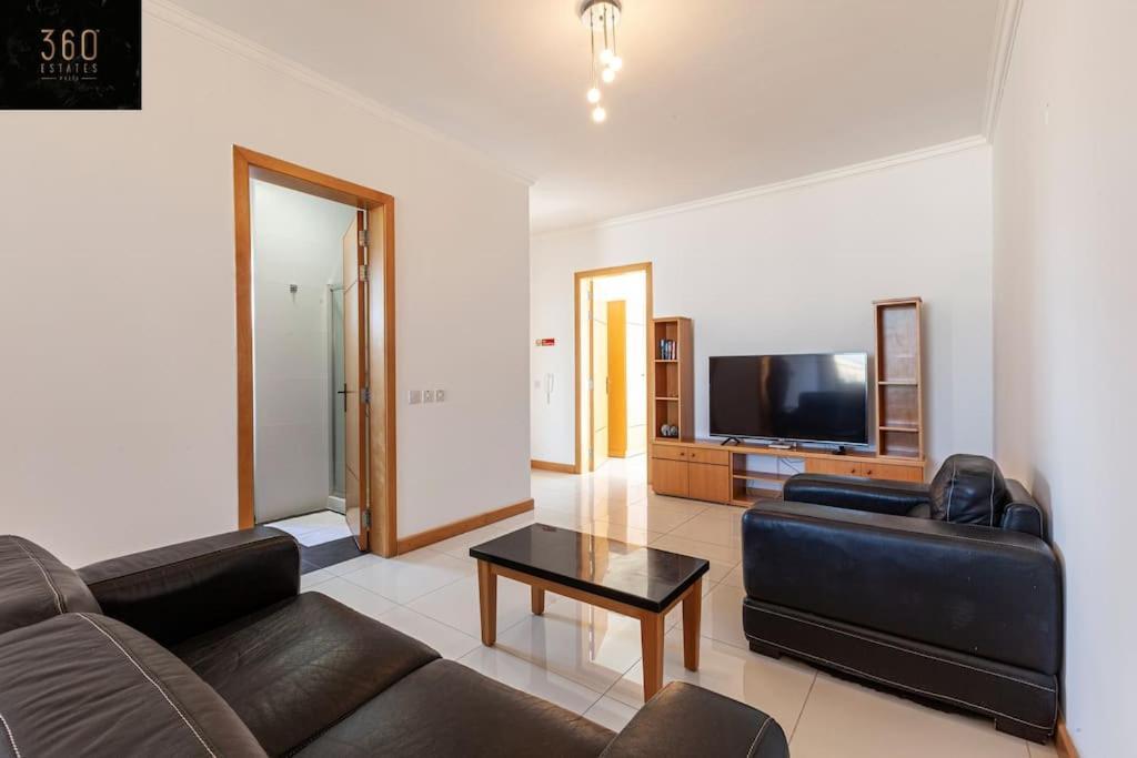 Comfortable Penthouse, Served With Lift, Wifi & Ac By 360 Estates 그지라 외부 사진